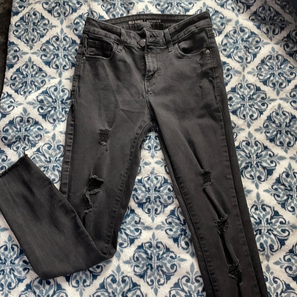 Size 6 black ripped jeans from old navy